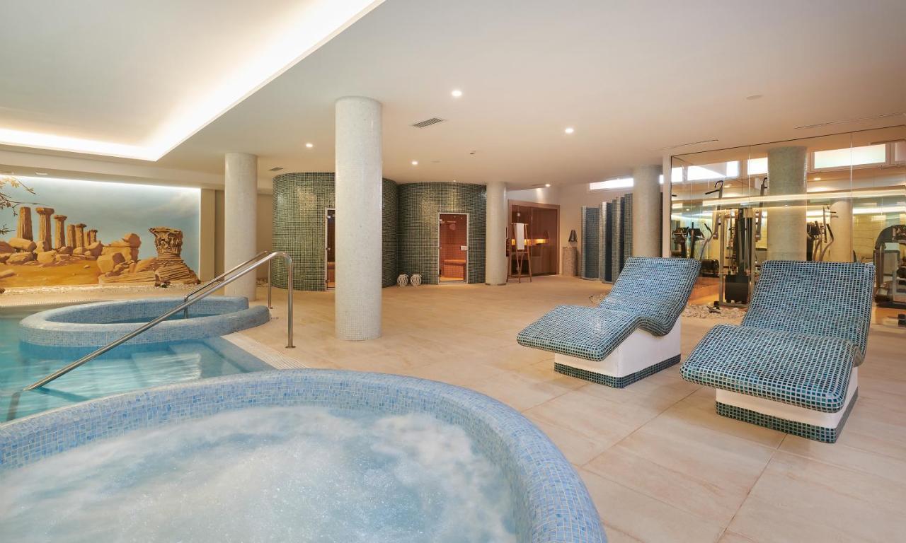 Grupotel Santa Eularia & Spa - Adults Only サンタ・エウラリア・デス・リウ エクステリア 写真