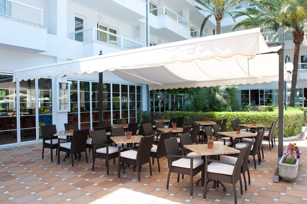 Grupotel Santa Eularia & Spa - Adults Only サンタ・エウラリア・デス・リウ エクステリア 写真