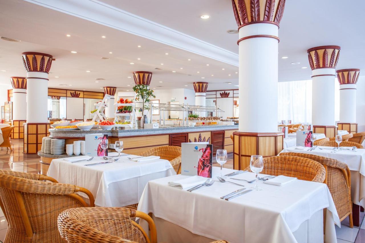 Grupotel Santa Eularia & Spa - Adults Only サンタ・エウラリア・デス・リウ エクステリア 写真